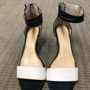 Women’s Jessica Simpson Sandal heals